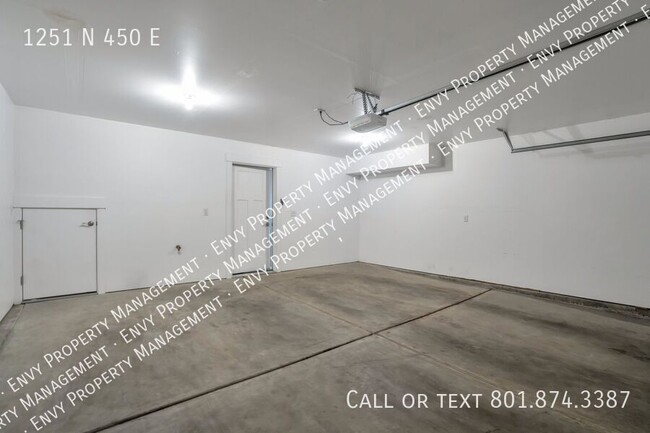 Building Photo - 1251 N 450 E St