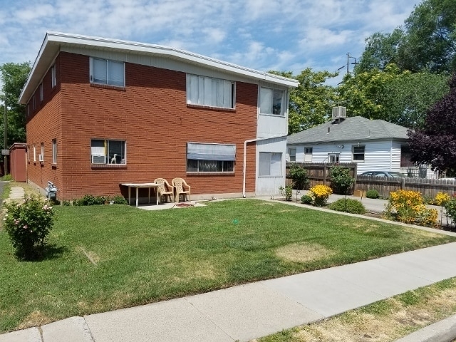 Building Photo - Remodeled Two bedroom apt, Sugarhouse; Covered Parking