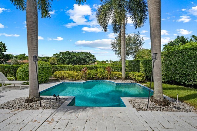 Building Photo - 2587 Muir Cir