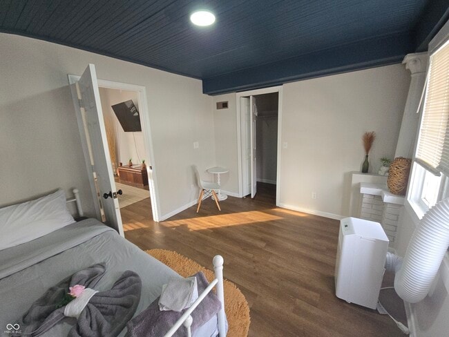 Building Photo - 1728 N Delaware St