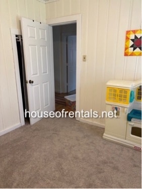 Building Photo - 502 Onley St