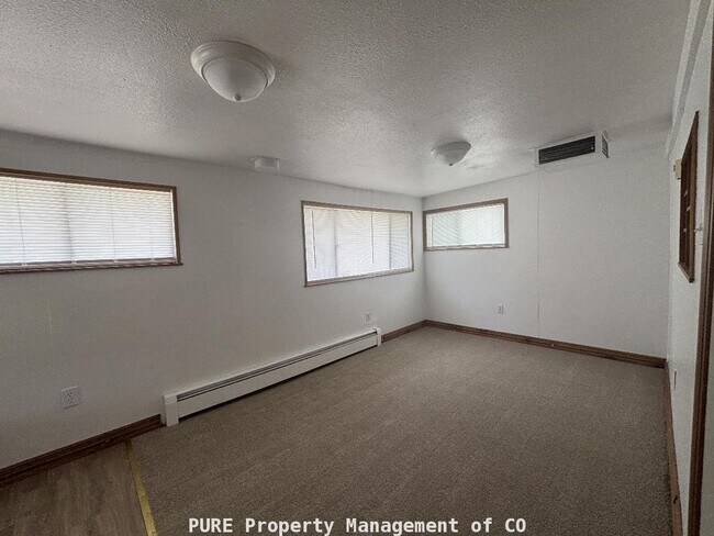 Building Photo - 1040 N Harlan St