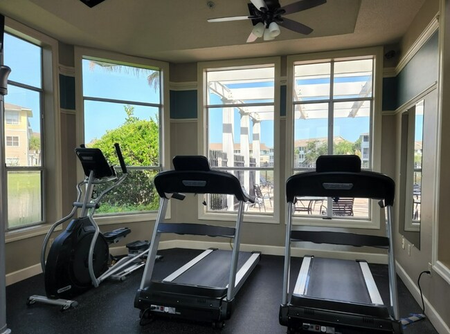 Building Photo - Bradenton 3BR/2BA – Newly Remodeled, 3rd F...