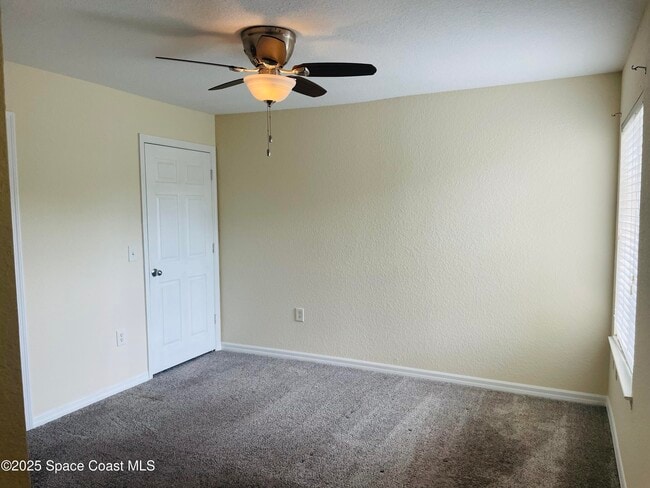 Building Photo - 3501 D'Avinci Way
