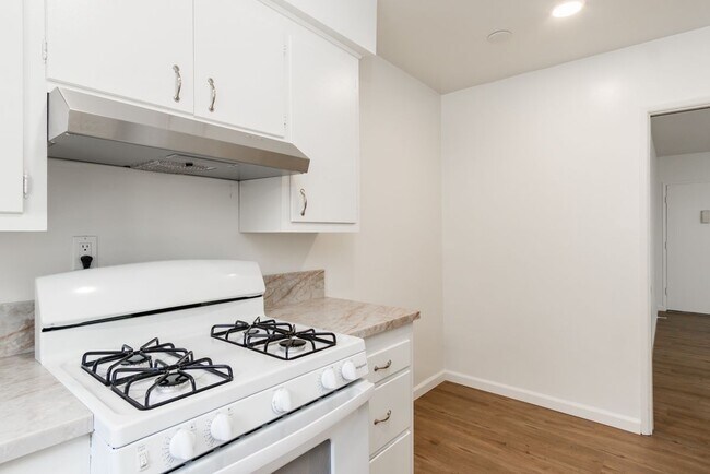 Building Photo - 4653 Fulton Ave
