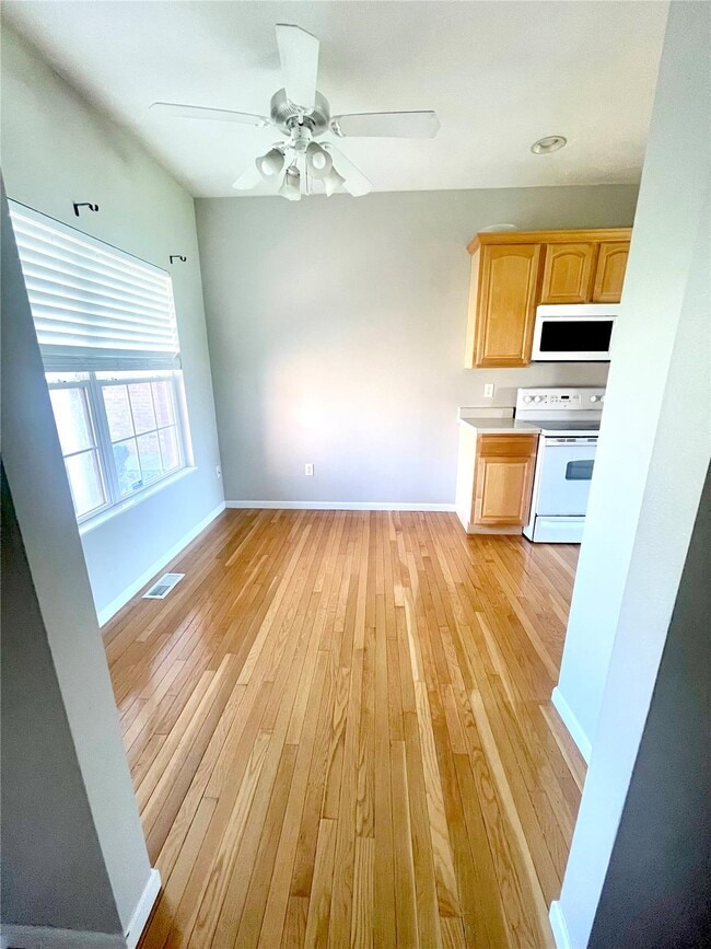 Building Photo - 764 Granite Dr