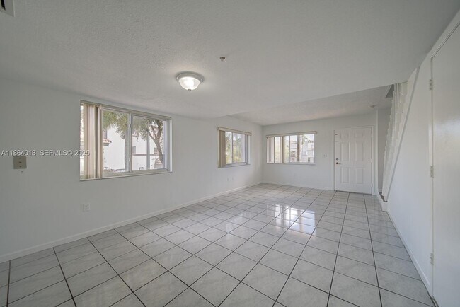 Building Photo - 551 NW 82nd Ave