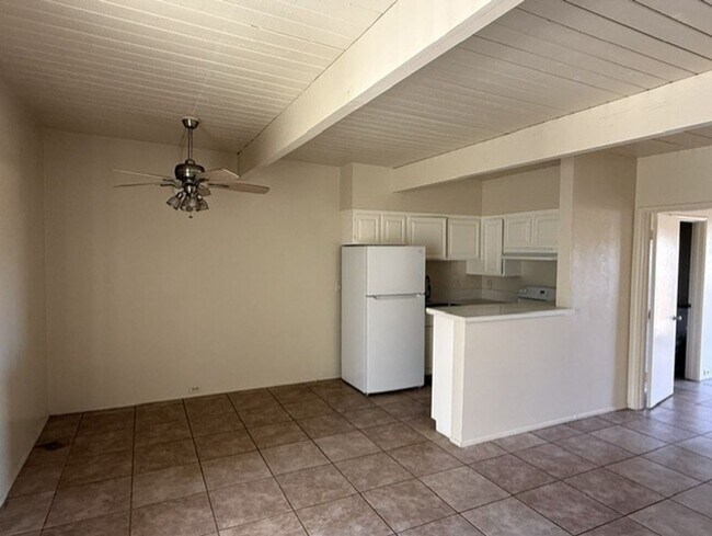 Building Photo - 3750 E Calle De Ricardo
