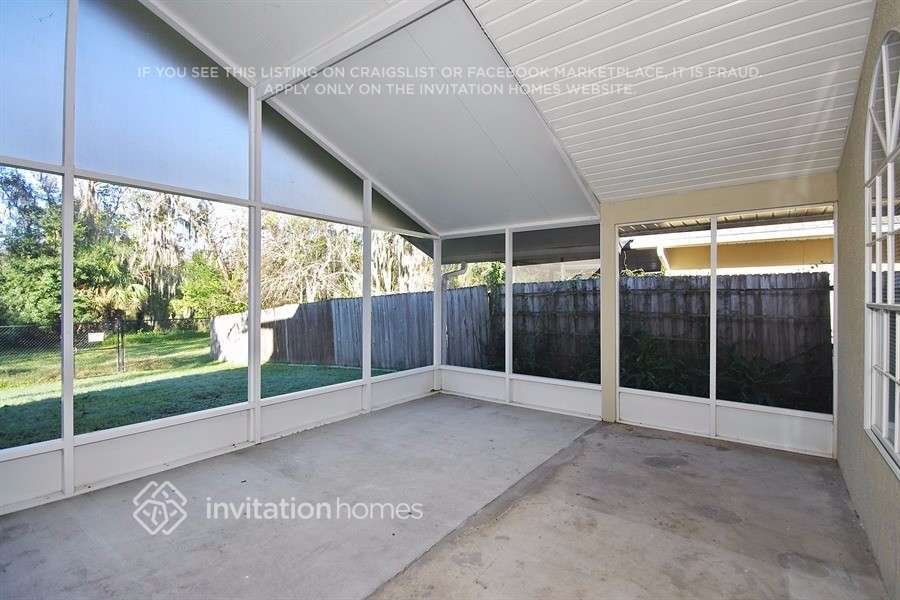Building Photo - 914 River Cove Ave