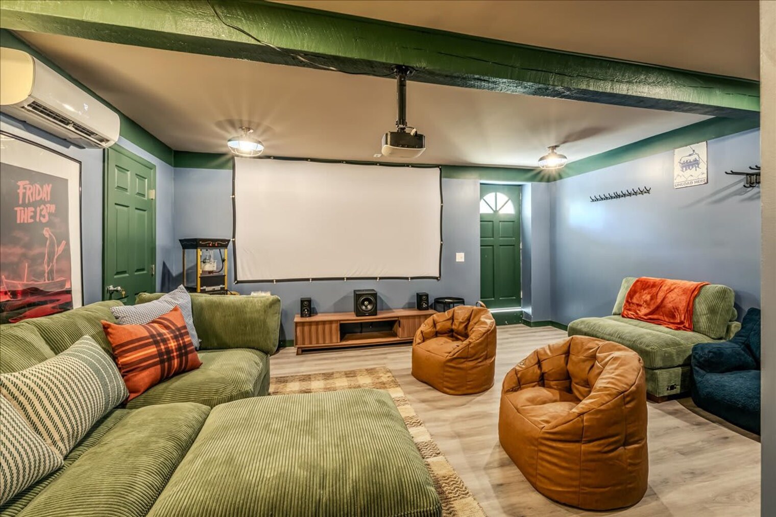 Building Photo - 117 Pond Rd