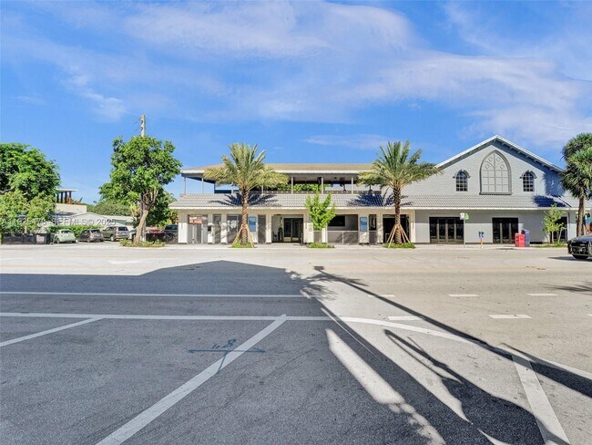 Building Photo - 2356 Wilton Dr