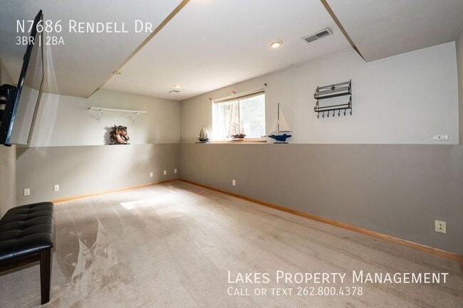 Building Photo - N7686 Rendell Dr