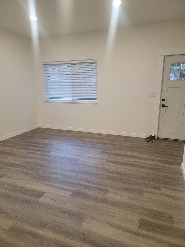 Building Photo - New Construction in Yelm's Clearwood Gated Community