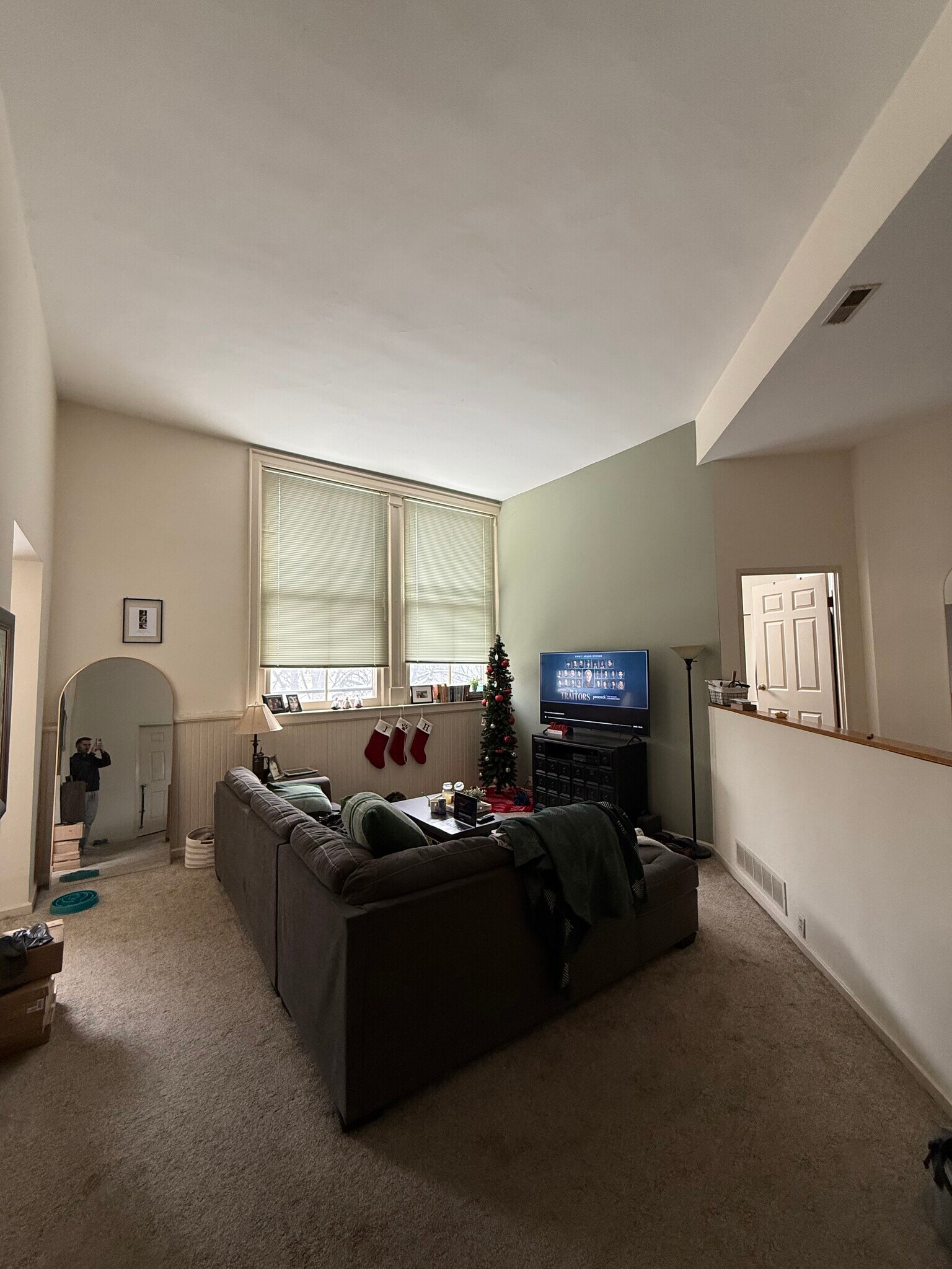 Building Photo - 939 Delaware Ave