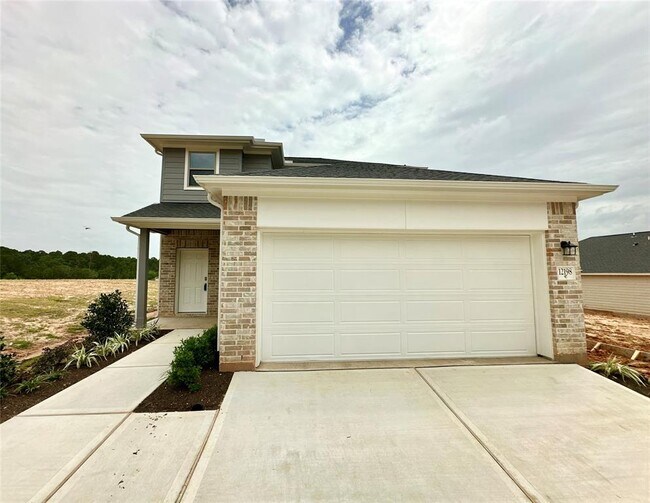 Building Photo - 12198 Ridge Top Dr