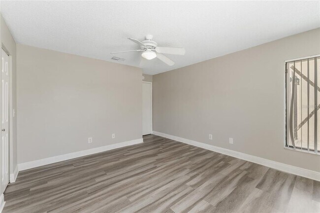 Building Photo - 5201 Bellefield Dr