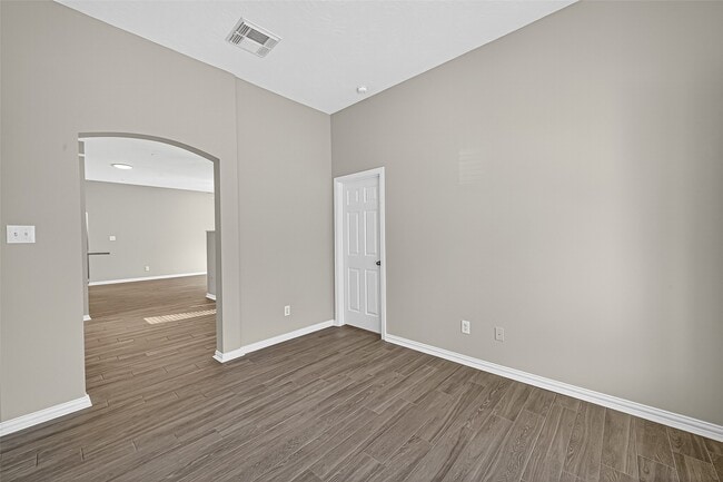 Building Photo - 7527 Rain Meadow Ln