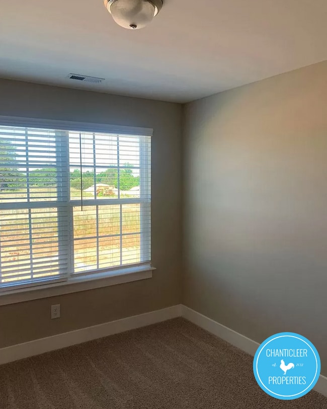 Building Photo - 1745 Eastfall St