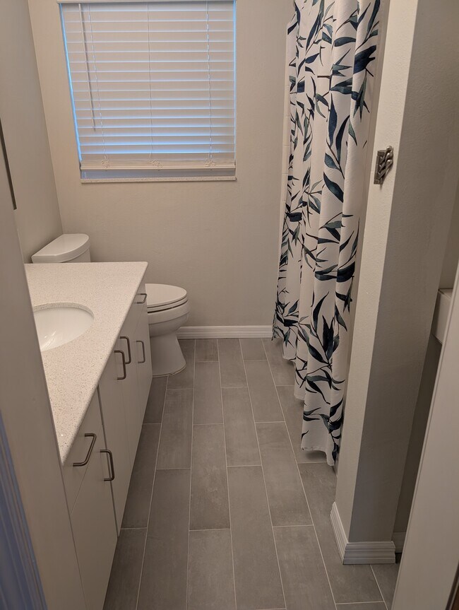 Building Photo - 1368 Whispering Pines Dr