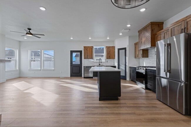 Primary Photo - NEW BUILD 3-BED, 2-BATH UPSTAIRS DUPLEX UN...