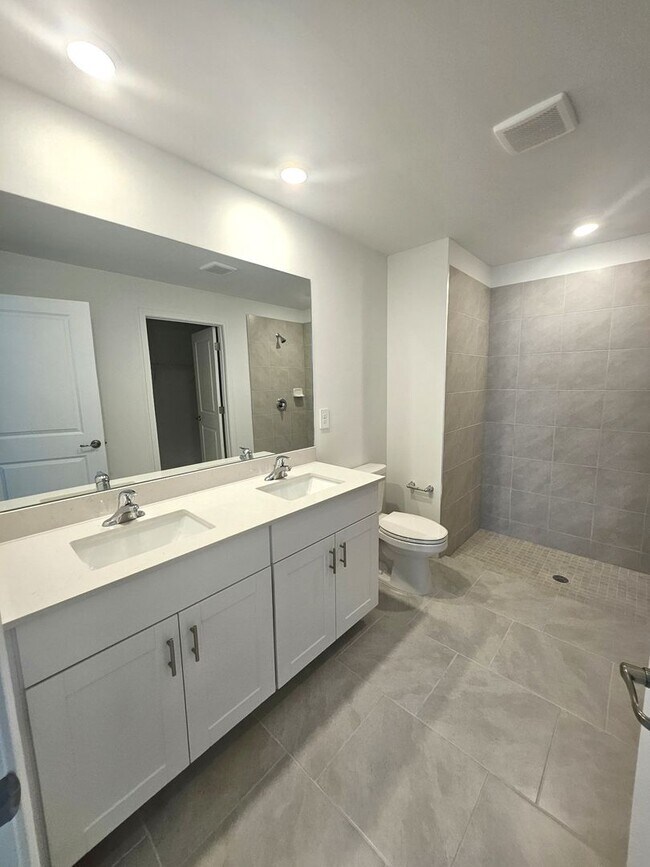 Building Photo - Brand New Rotonda home