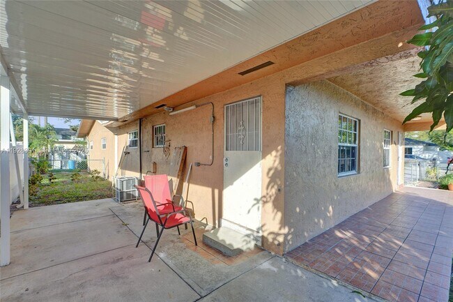 Building Photo - 2907 NW 103rd St