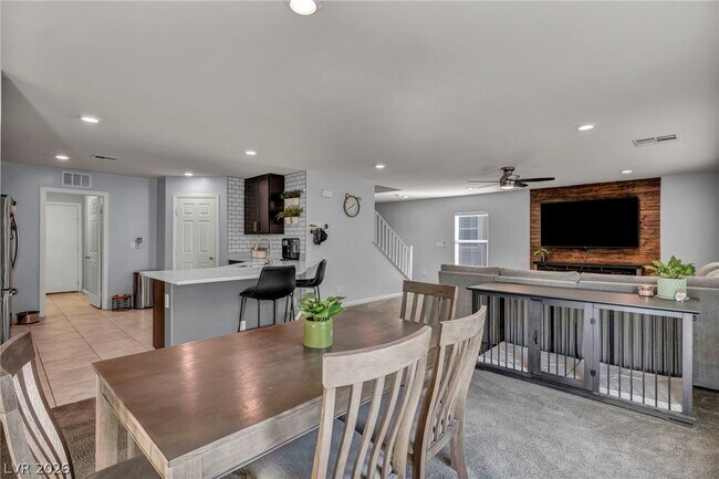 Building Photo - 10283 Massachusetts Ln