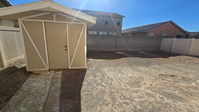 Building Photo - 2 story, 2 car garage, 4 bedroom, All appliances. move in ready home !