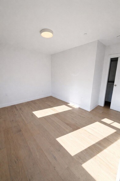 Building Photo - 65 L St