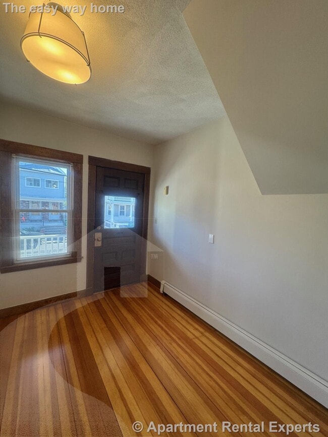 Building Photo - 29 Frederick Ave