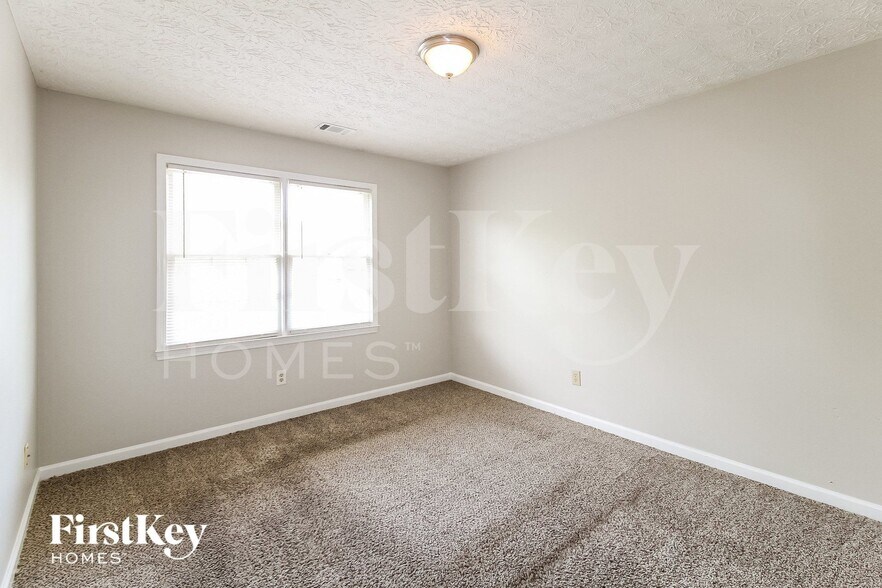 Building Photo - 1845 Rockside Ln SW