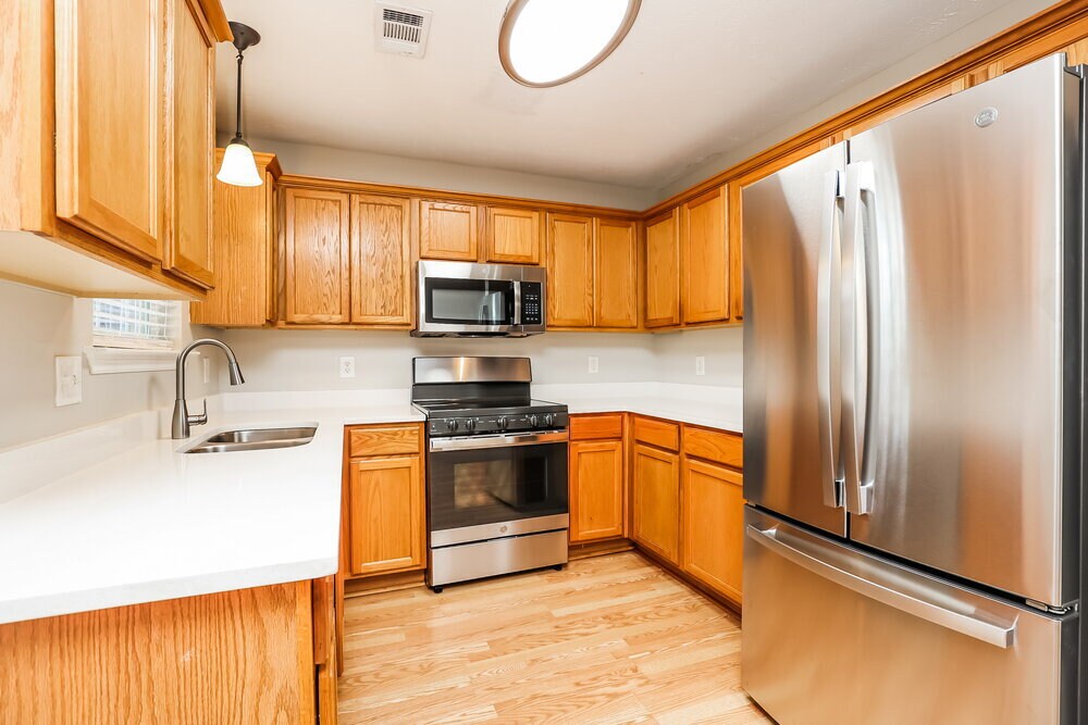 Building Photo - 820 Thomas Bay Ct