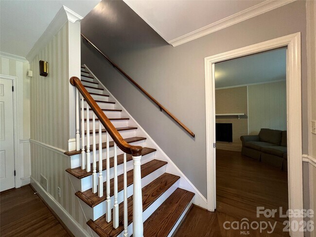 Building Photo - 6840 Newhall Rd