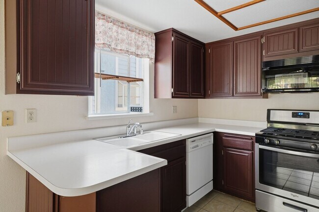 Building Photo - 26842 Claudette St