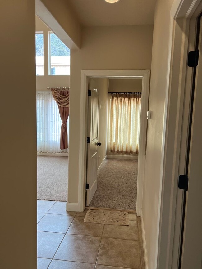Building Photo - MONTH TO MONTH LEASE ONLY. Beautiful Custo...