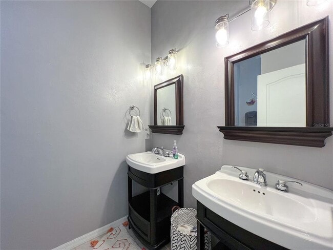 Building Photo - 14636 NW 27th Pl