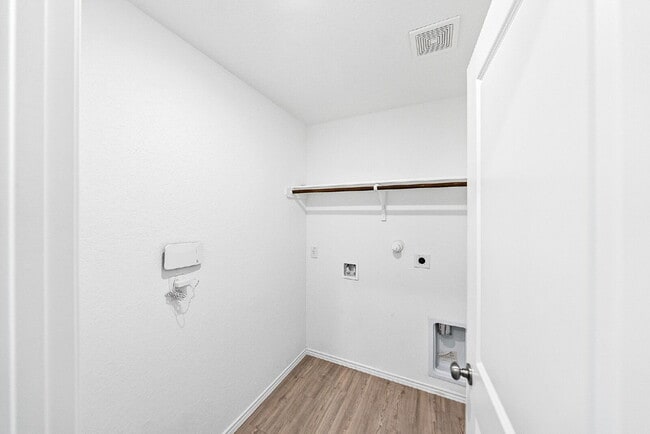 Building Photo - Spacious Single Story Retreat with Modern Finishes, Open Living, and a Backyard Made for Everyday...