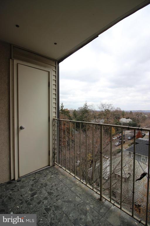 Building Photo - 3217 Wisconsin Ave