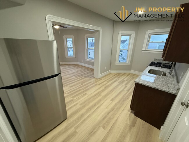 Building Photo - 81 Swindells St