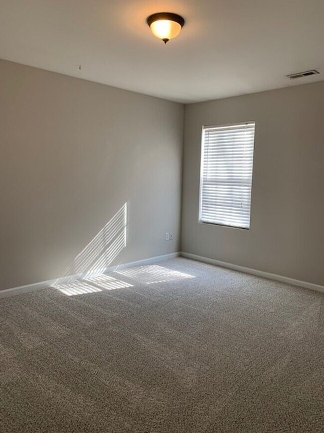 Building Photo - Location, Community, Quality Living. It St...
