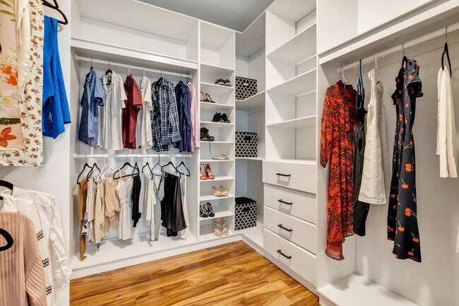 Building Photo - 3314 Mariana Oaks Dr