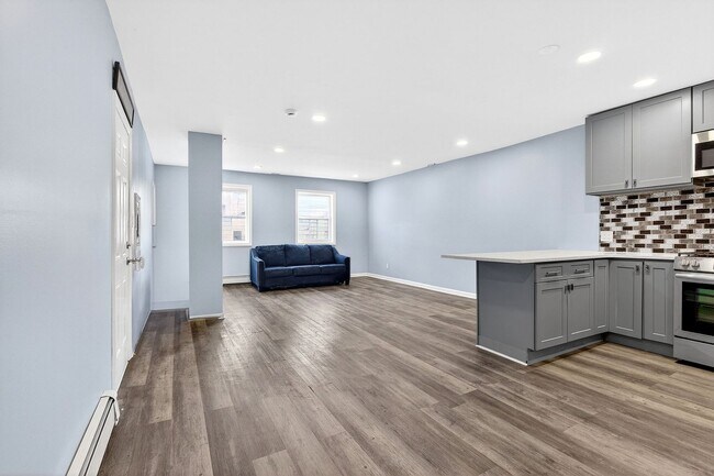 Building Photo - 1582 Irving St