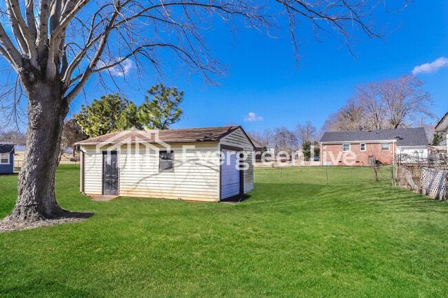 Building Photo - 1711 Oberlin Dr