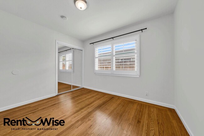 Building Photo - 338 Arbor Dr