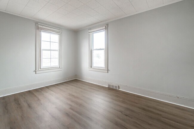 Building Photo - 301 W Wilkes Barre St