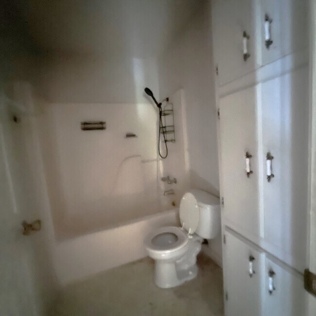 Building Photo - 161 Pinehill Mnr