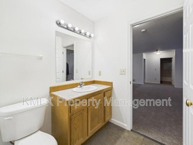 Building Photo - 288 Cross St