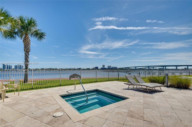 Building Photo - 231 Riverside Dr