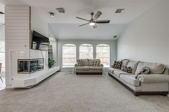 Building Photo - 1230 Wildewood Ct