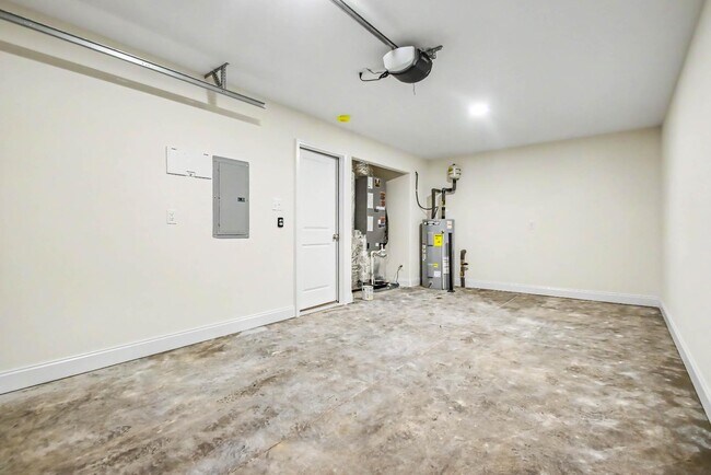 Building Photo - 7304 Bonnie Marie Wy